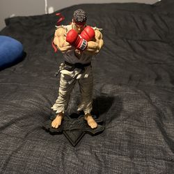 ryu street fighter V statue