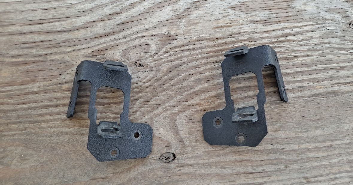 Rugged Ridge dual A Pillar Light Brackets 