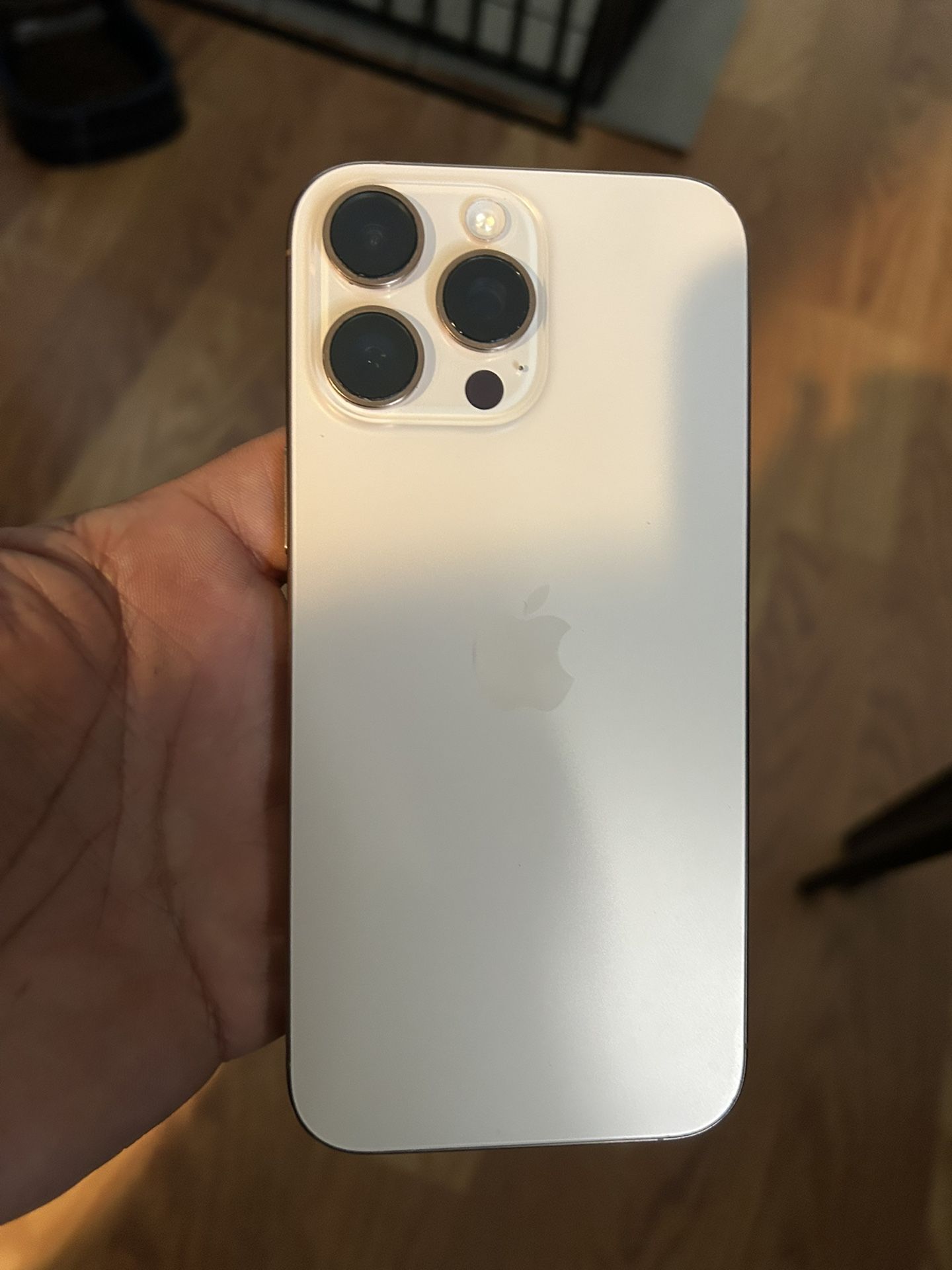 Iphone 16 pro max Unlocked any carrier