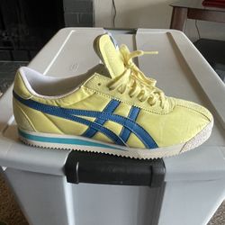 Simple Walking Shoes 