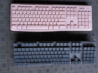 Full-Size Keyboard Lot of 2