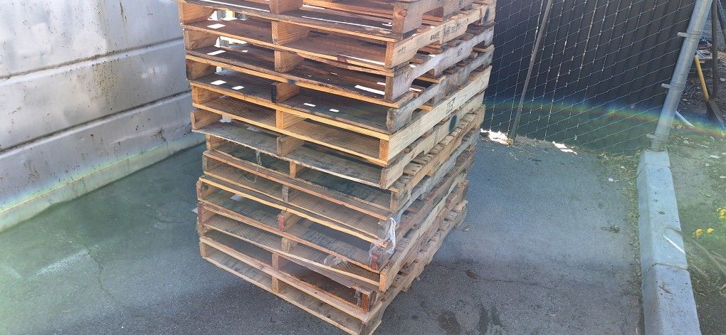 Pallets $50 All Irvine Pick Up