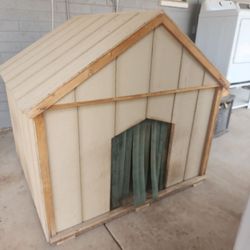 Large Dog House with A/C