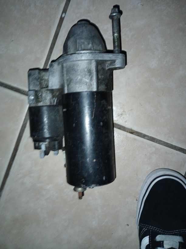 Bmw E38 1997 Starter And Battery Obm