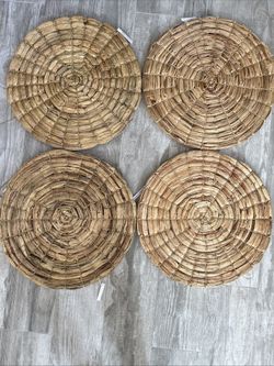 Rattan Wicker Round Placemats Chargers Set Of 4 15.5" New