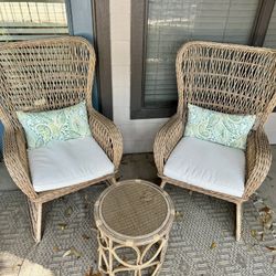 3 Piece Weather-Resistant Wicker Patio Set (LIKE NEW)