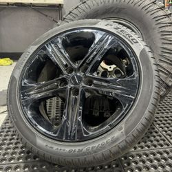 18inch Wheels Powder coated black 5x114.3 Pirelli 235/45/18 tires 