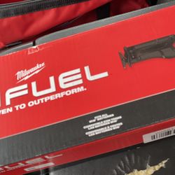 Milwaukee M18 FUEL GEN-2 18V Lithium-Ion Brushless Cordless SAWZALL Reciprocating Saw (Tool-Only