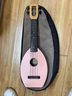 Flea Ukulele Soprano by Magic Fluke Co. — Rose Pink, Made in USA, w/ Gig Bag
