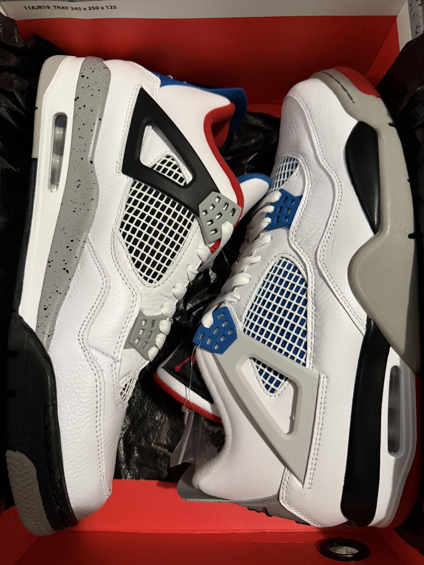 Air Jordan Retro 4 