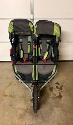 B.O.B Sport Utility Running Stroller Duallie