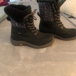 Ugg Snow/rain Boots Size 7