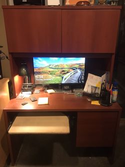 Cherry wood Upright desk