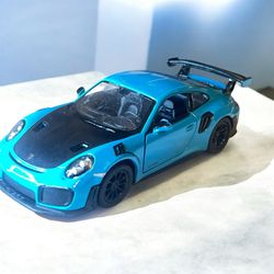 Kinsmart - 1:36 Scale Model Porsche 911 GT2 RS Blue