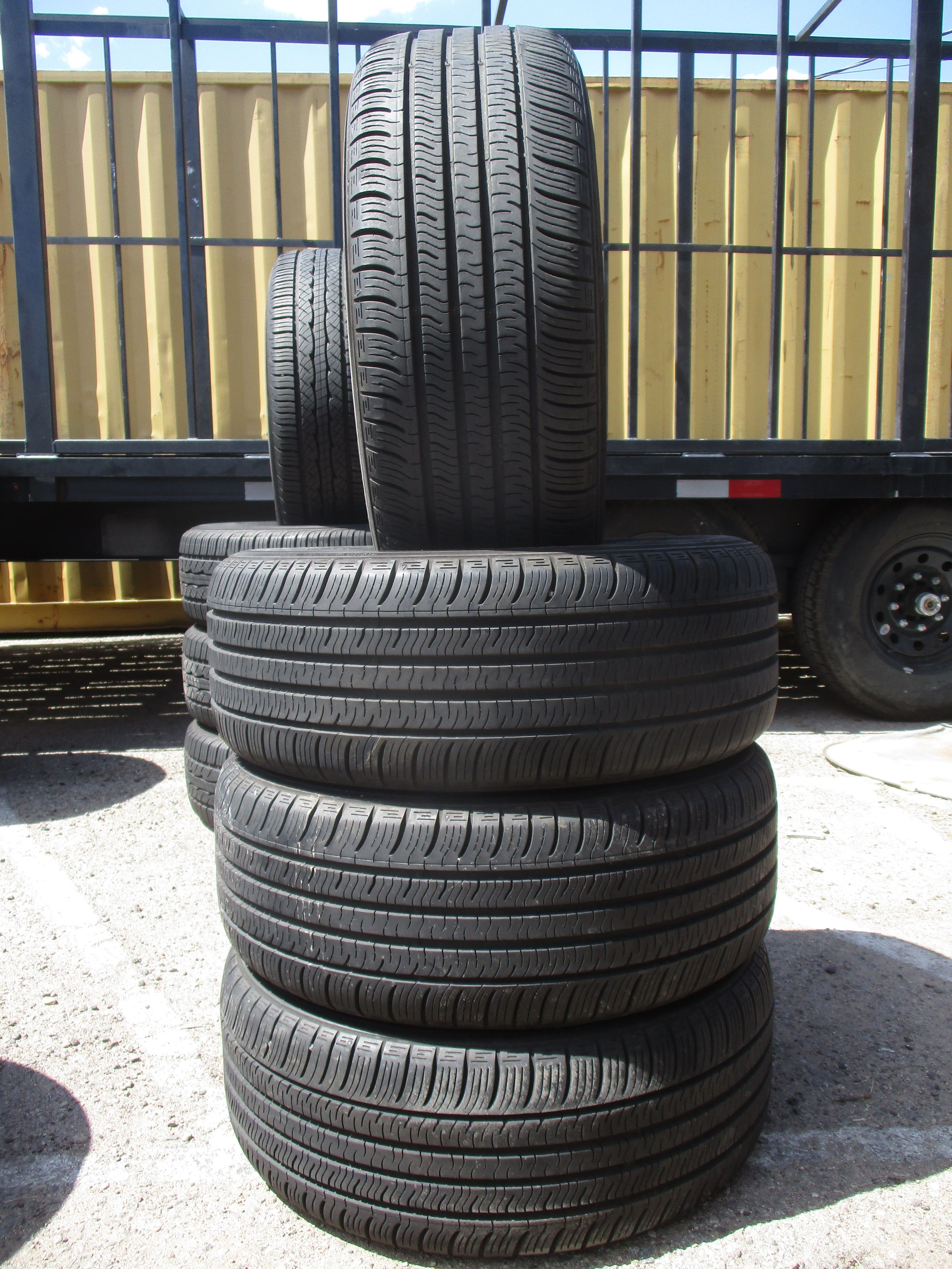 215/55/16 Road Hugger GT All Season Tires
