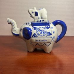 Vtg Blue Elephant Tea Pot