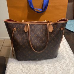 Authentic Louis Vuitton neverfull MM used Condition for Sale in