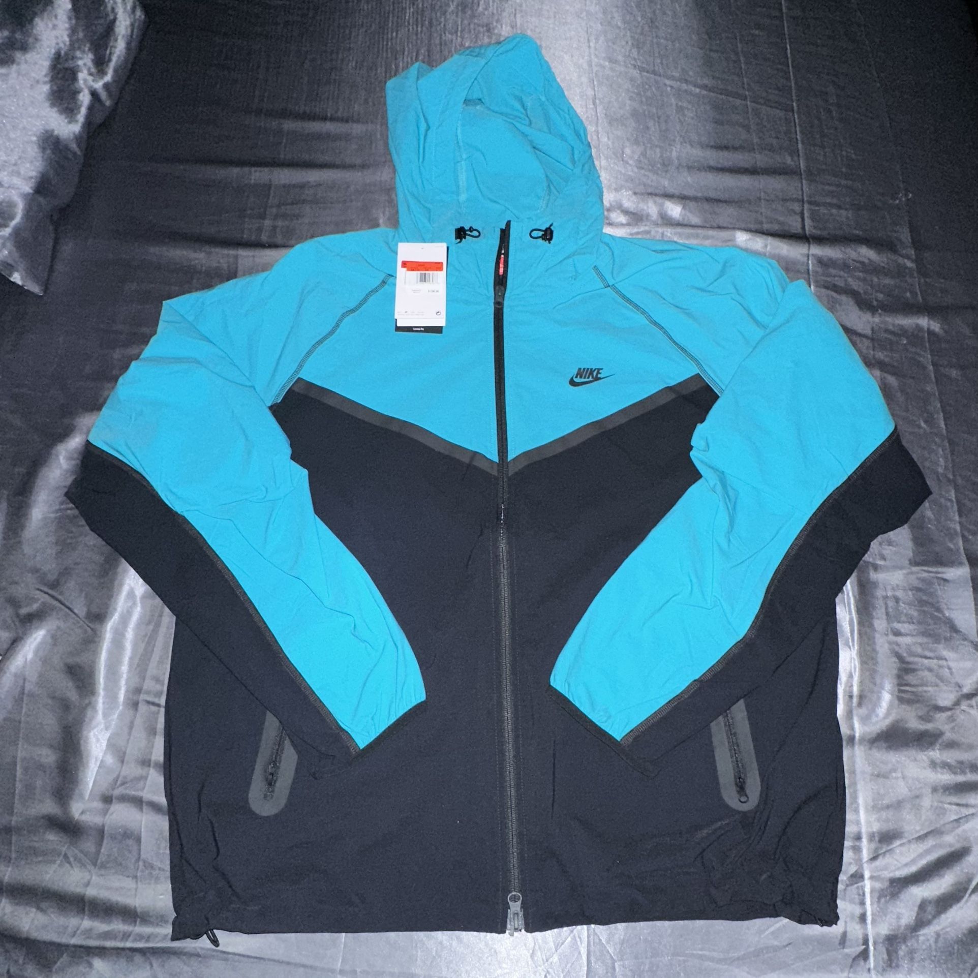 Nike Tech Woven Windrunner Jacket HM7151-345 Dusty Cactus/Black Men’s Sz Large