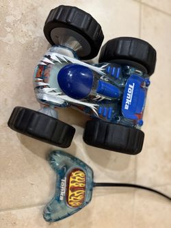 Tonka R/C stunt car double-sided