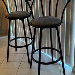 40" Badcock Bar Stool Set For Sale!!!!!