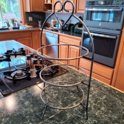 Tiered Pie Holder