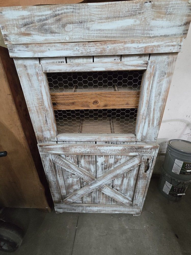 Wood cabinet shelving display: Make offer