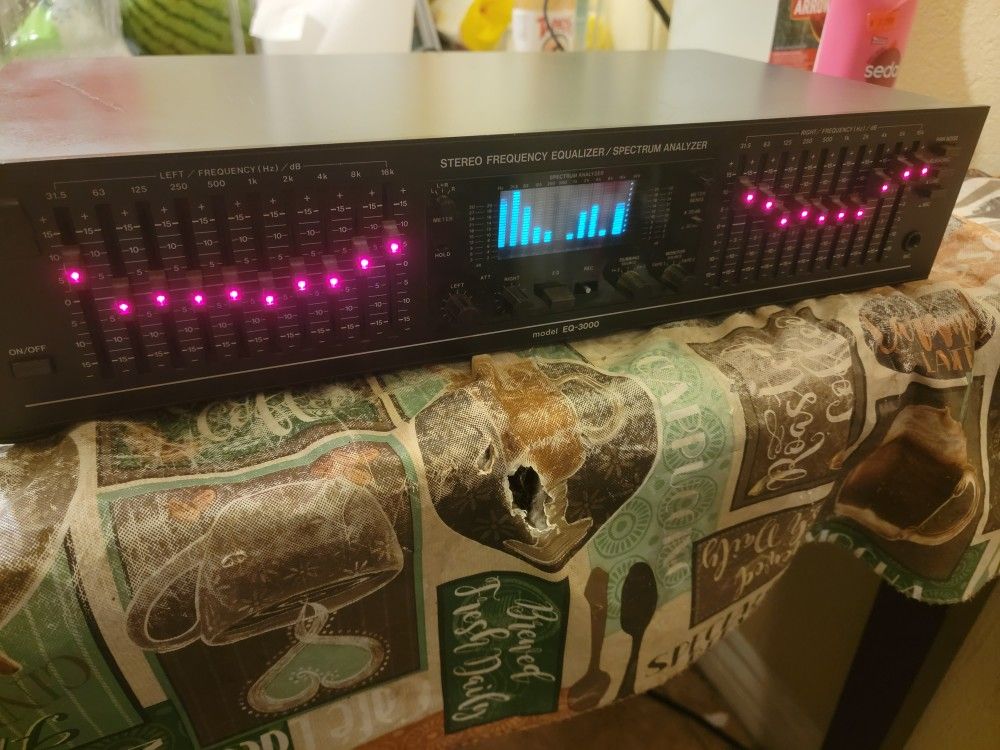 BSR EQ-3000 10 Band Stereo Graphic Equalizer/Spectrum Analyzer