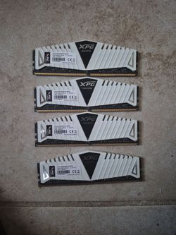 8x4 White DDR4 3000MHz