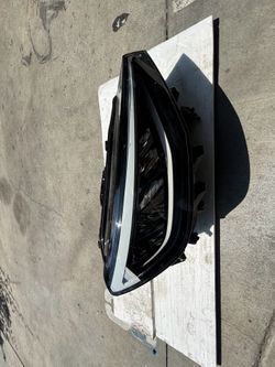2023-2024 Volkswagen ID.4 LED right Headlight / Headlamp