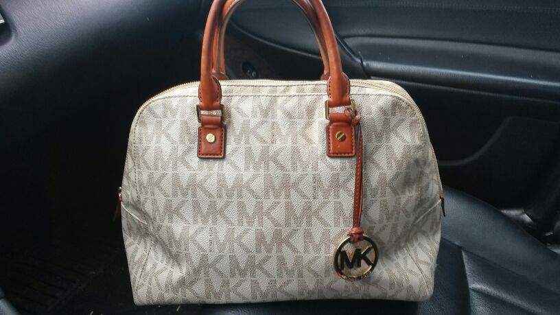 Michael Kors bag authentic