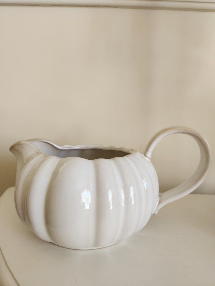 Ceramic Gravy Boat