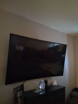 65" Curve tv WITH WALL STAND