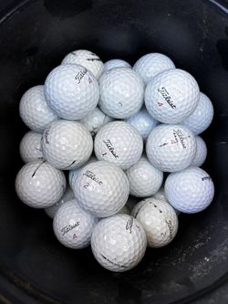 40 Titleist Golf Balls