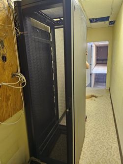 APC Server Rack Tower