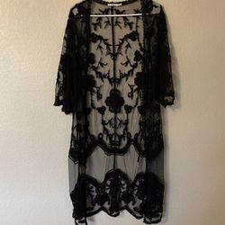 Never Worn Francesca’s Cover/Cardigan Size S/M