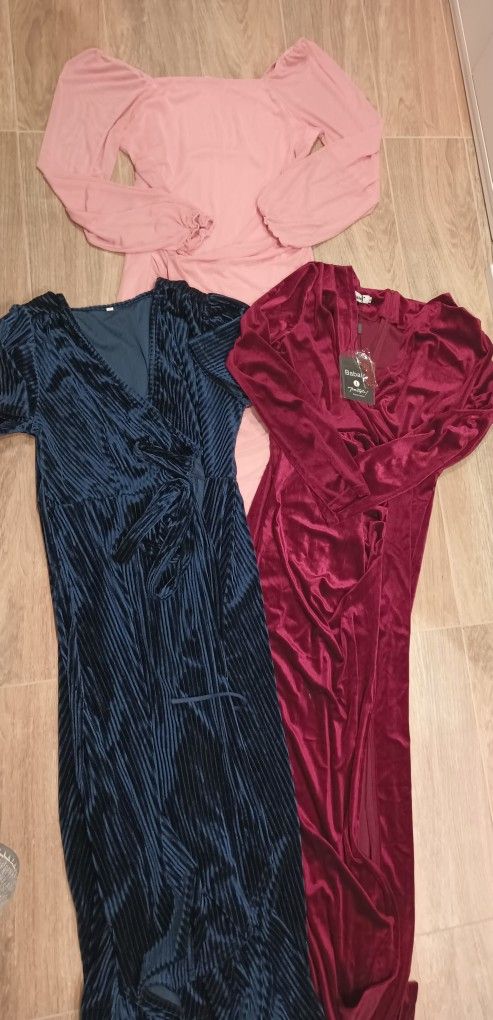 Maternity Holiday Dress Large.NWT