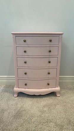 Pink French Provincial 5-Drawer Dresser