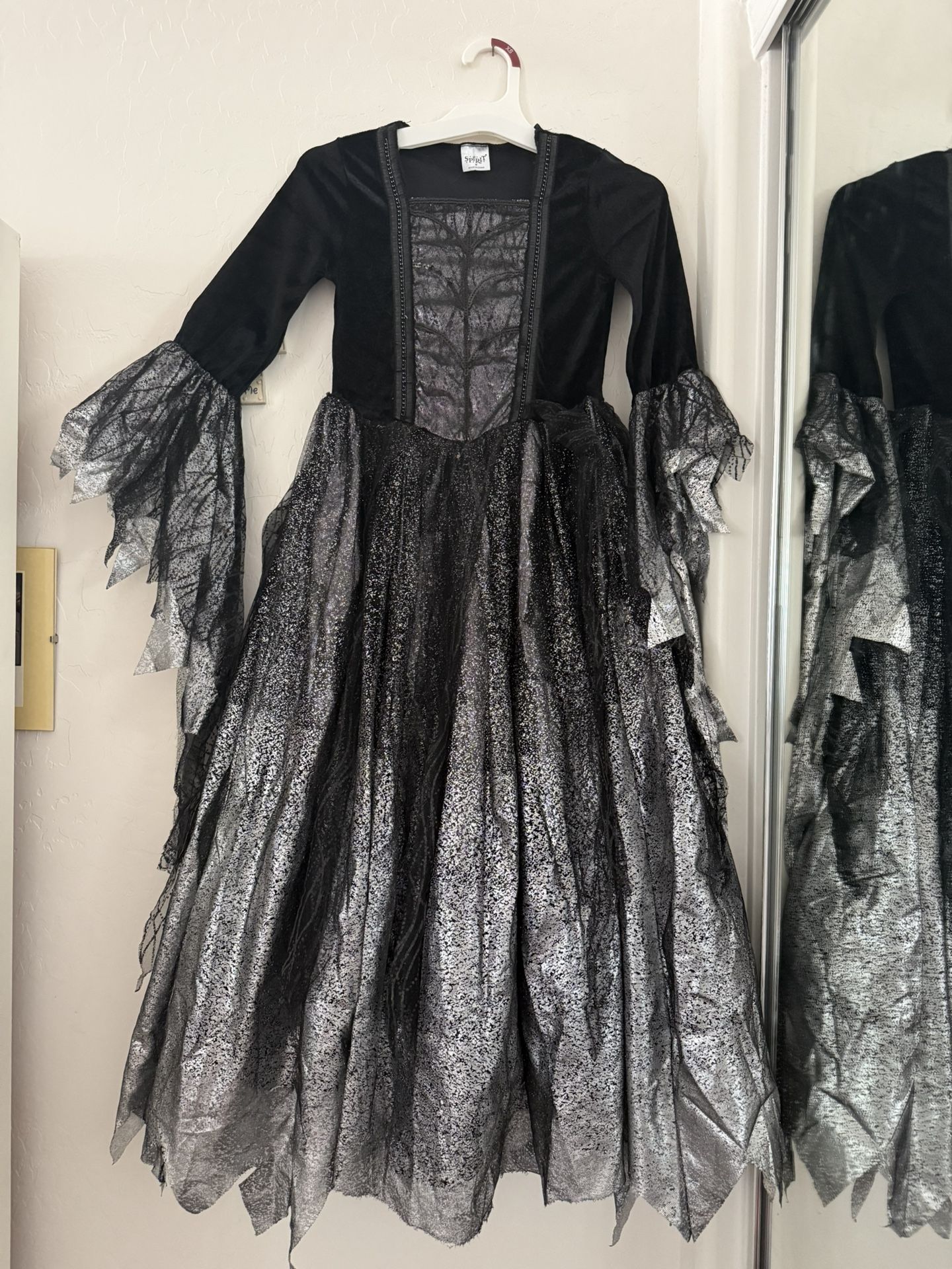 Halloween Or Party Costume Size M