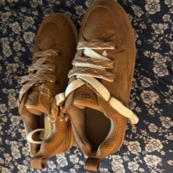 Uggs women’s
