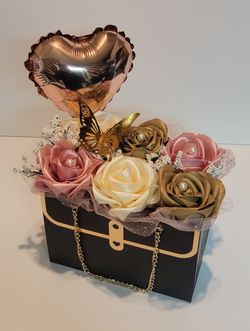 Purse With 6 Eternal Roses