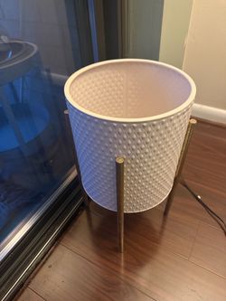 Plant pot