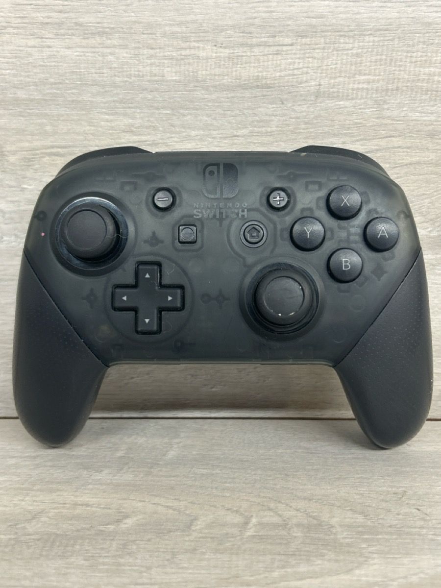 NINTENDO SWITCH PRO CONTROLLER (PO1022029)