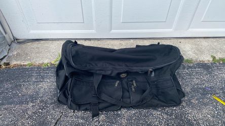 Bag. Has some rips. Send offer
