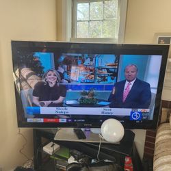 SAMSUNG 55INCH TV , 8000 Series  HIGH END MODEL, WATCH TV  WITHOUT  CABLE, LIKE NEW