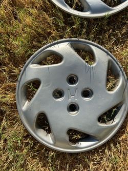 OEM Honda Civic 14” Hubcaps / Wheel Covers – 1992–1995 – 44733-SR0-A600