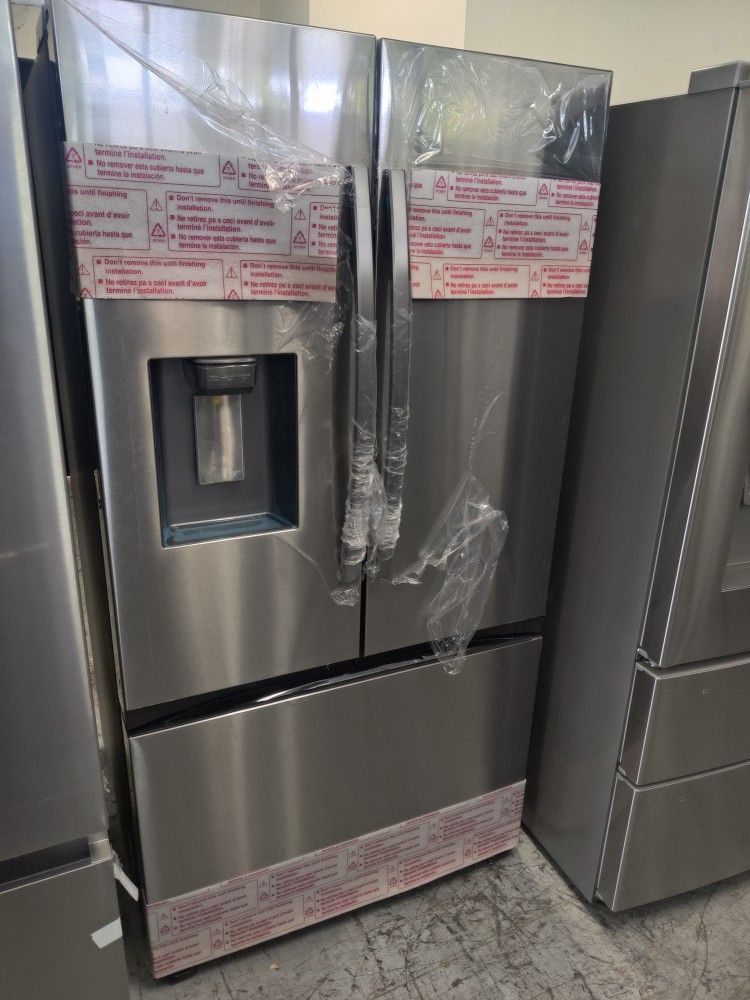 New Samsung Standard-Depth Mega Capacity 30.5-cu ft 3 -Door Smart Compatible French Door Refrigerato