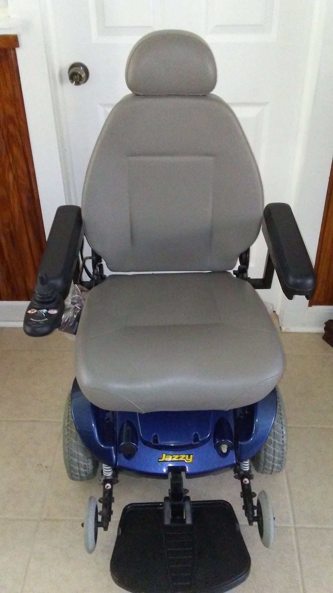 Jazzy Electric Wheelchair – Excellent Condition