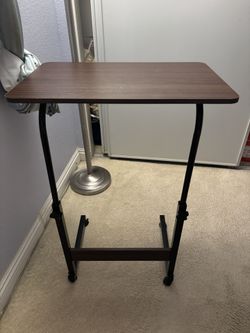 Adjustable Standing desk 16 X 24 X 37 Inches