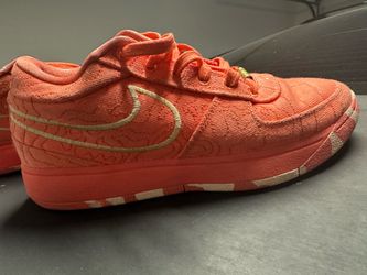 Men’s size 7 Bookers