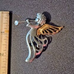 Angel Blowing Horn Silvertone Goldtone Vintage Collectible Lapel Pin Brooch A-1